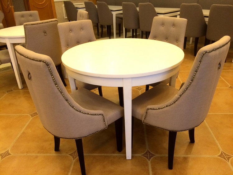维也纳国际酒店餐厅桌椅定制